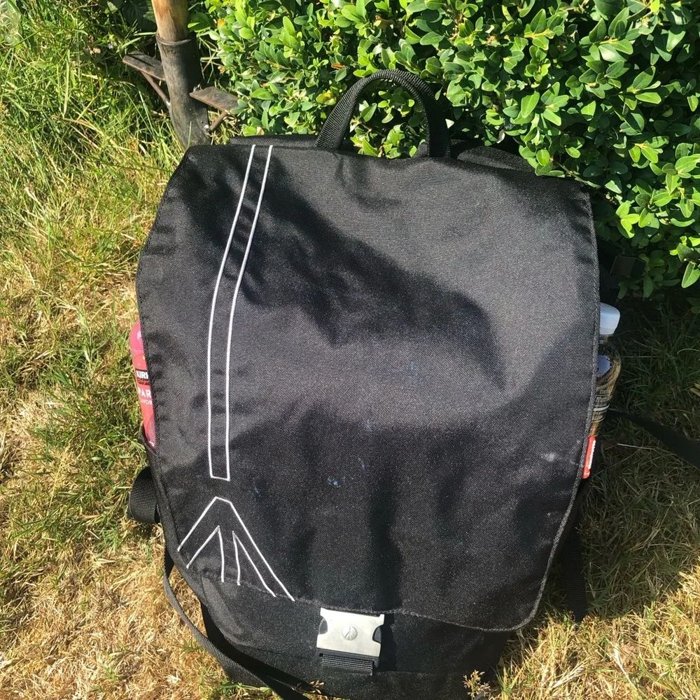 Manfrotto Bravo Men’s Black Buckle Flap Top Camera Backpack 13”